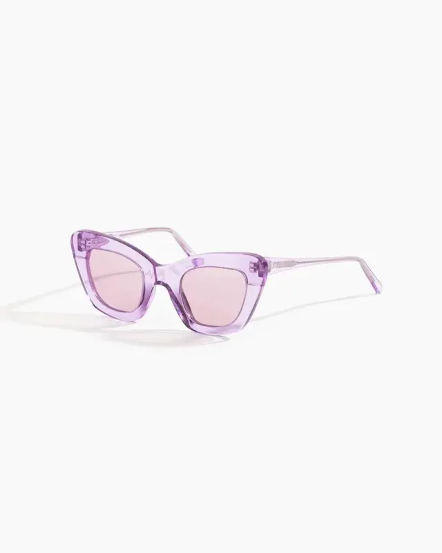 Cat-eye purple