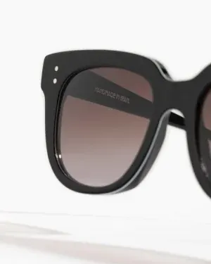 Square black