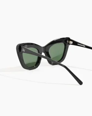 Cat-eye black