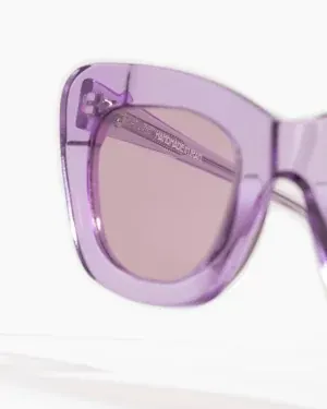 Cat-eye purple
